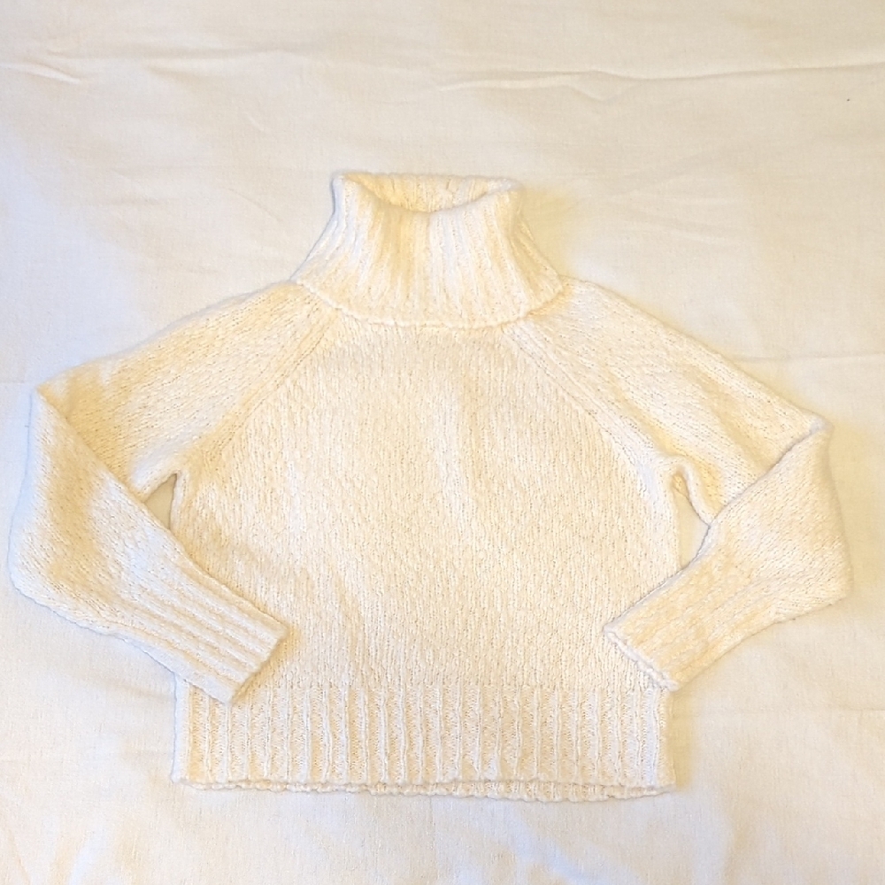 NWOT J. Crew Women's Cream Soft Turtleneck Sweater